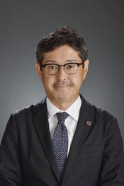 常任理事　田中裕三