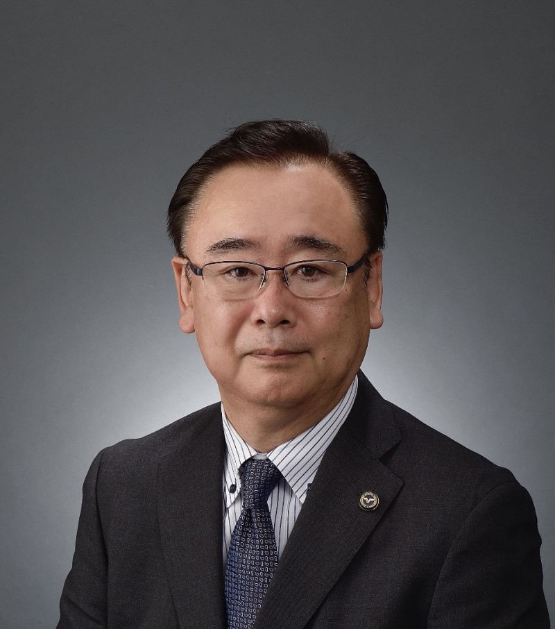 院長　長崎 康俊